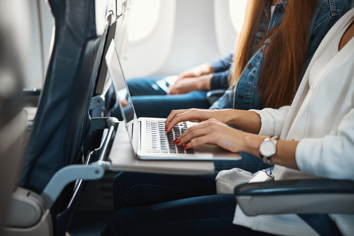 Using the Internet on Airplane